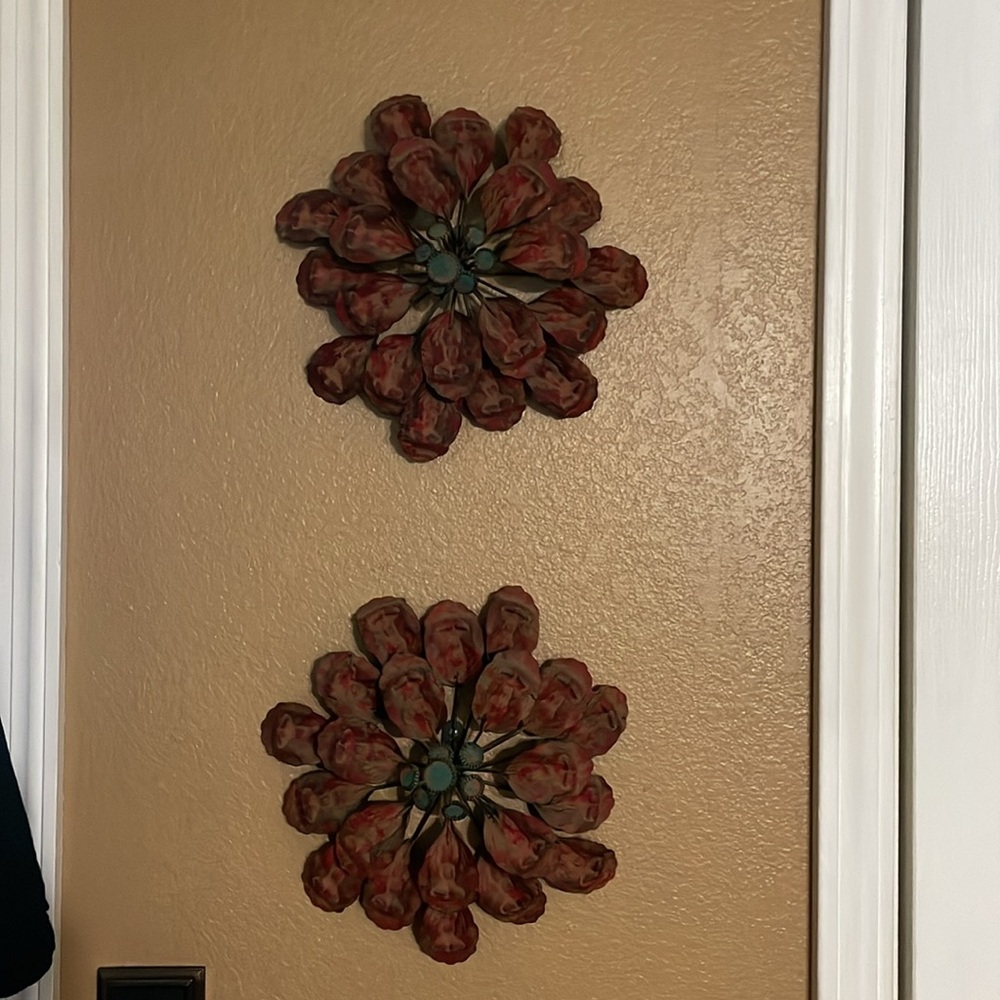 EUC HOBBY LOBBY PAIR FLOWER WALL DECOR RUSTIC
